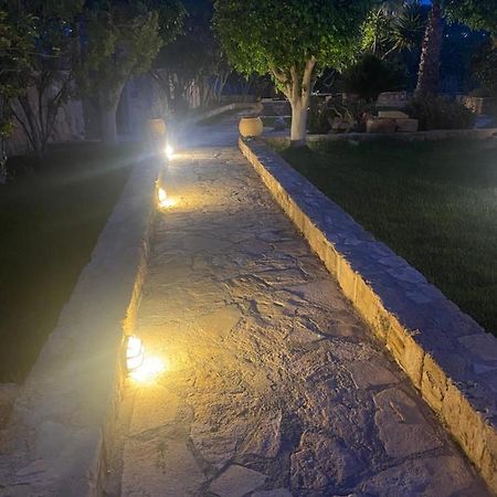 Pistachio Guesthouse, Παραδοσιακός Ξενώνας Vathi  ภายนอก รูปภาพ
