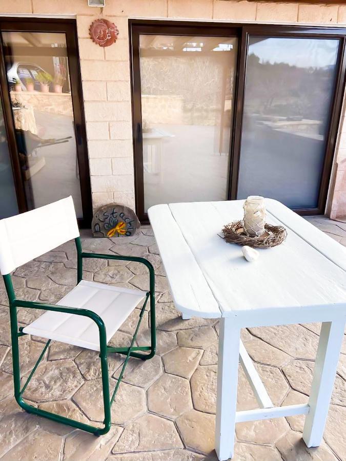 Pistachio Guesthouse, Παραδοσιακός Ξενώνας Vathi  ภายนอก รูปภาพ